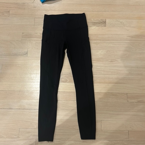 lululemon black leggings 25 inches - Picture 1 of 2